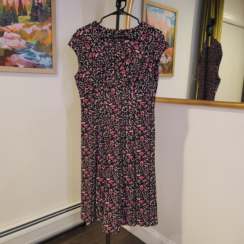 JONES NEW YORK Black and Pink Floral Dress Size 10